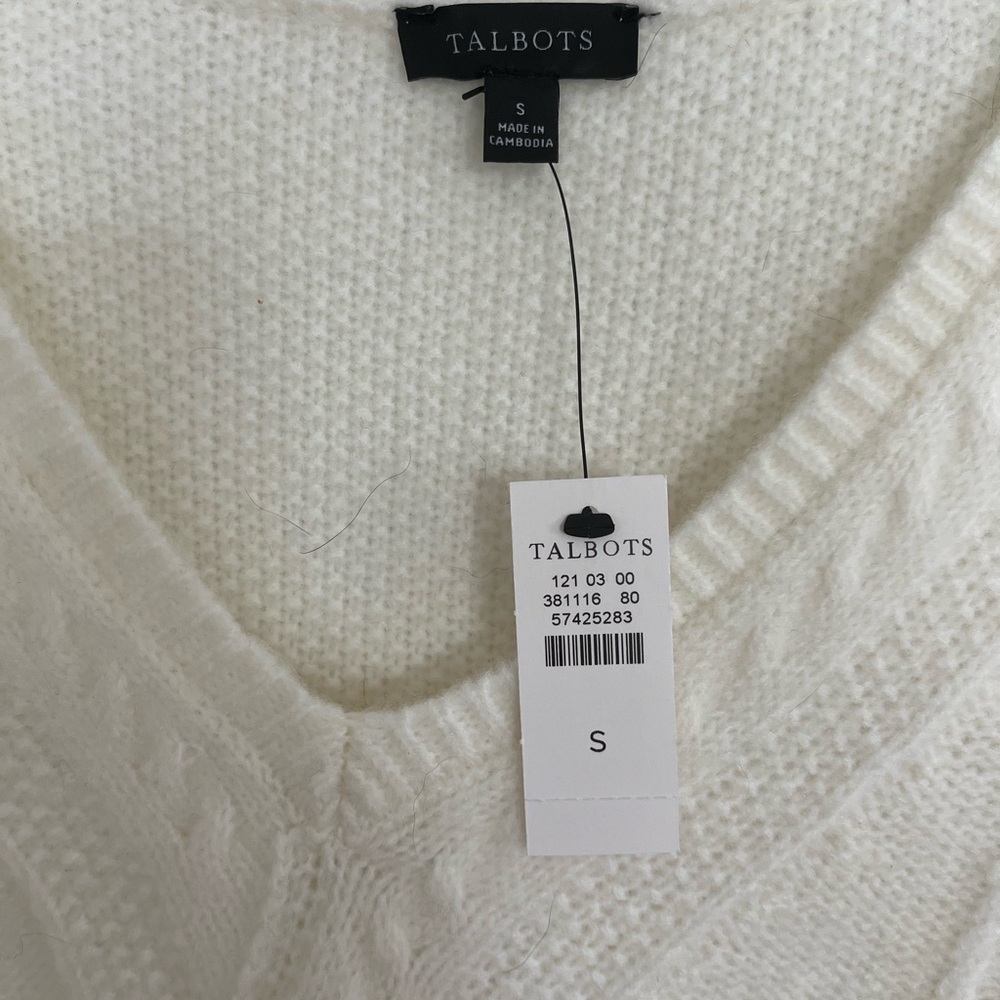 Talbots Women's Cream V-Neck Sweater